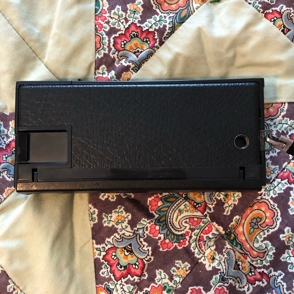 Vintage Kodak Pocket Instamatic 20 Camera - Picture 4 of 12